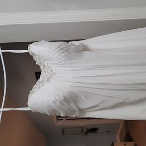 NWT...David's Bridal strapless wedding dress Size 8